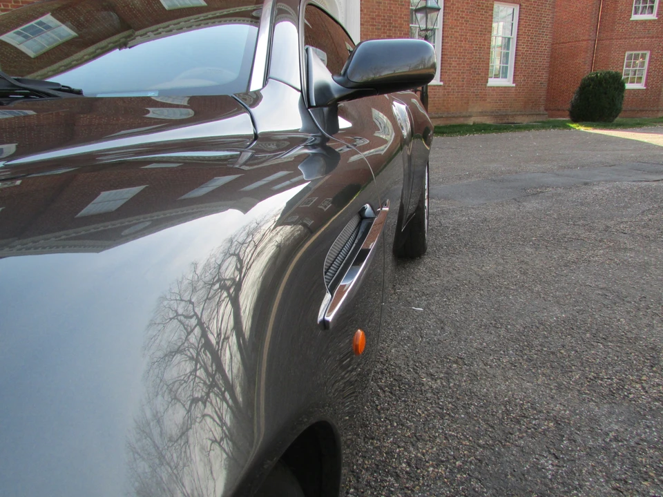 2006 Aston Martin Vanquish 1st Gen - Image 25 of 31