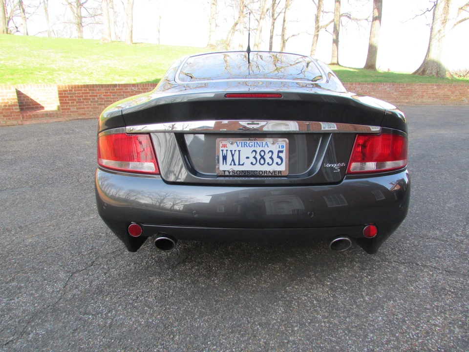 2006 Aston Martin Vanquish 1st Gen - Image 11 of 31