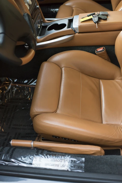 2006 Aston Martin Vanquish 1st Gen - Image 25 of 31
