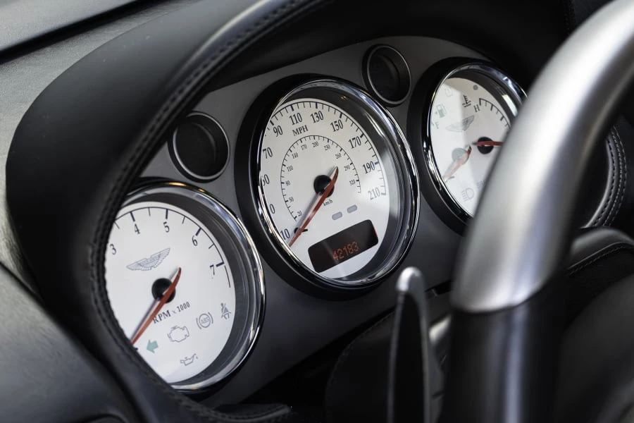 2006 Aston Martin Vanquish 1st Gen - Image 13 of 30