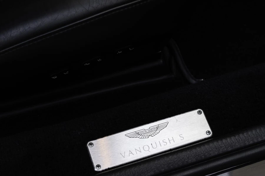 2006 Aston Martin Vanquish 1st Gen - Image 24 of 30