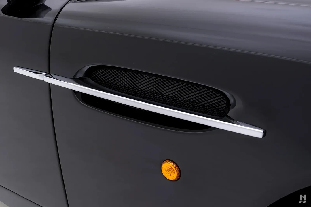 2006 Aston Martin Vanquish 1st Gen - Image 12 of 31