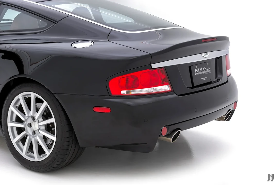 2006 Aston Martin Vanquish 1st Gen - Image 13 of 31