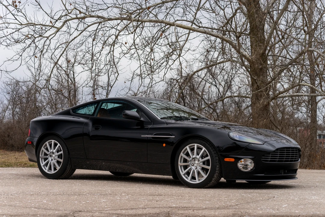 2006 Aston Martin Vanquish 1st Gen - Image 18 of 31