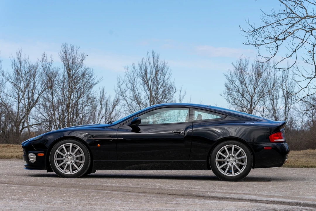 2006 Aston Martin Vanquish 1st Gen - Image 27 of 31