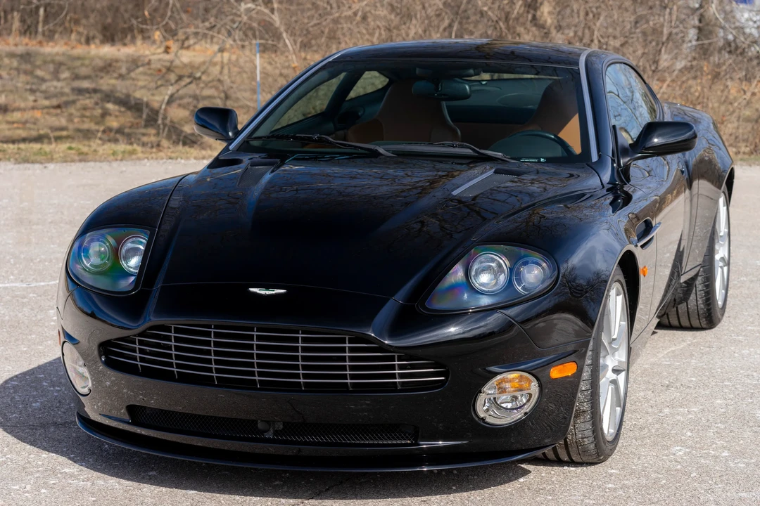 2006 Aston Martin Vanquish 1st Gen - Image 29 of 31