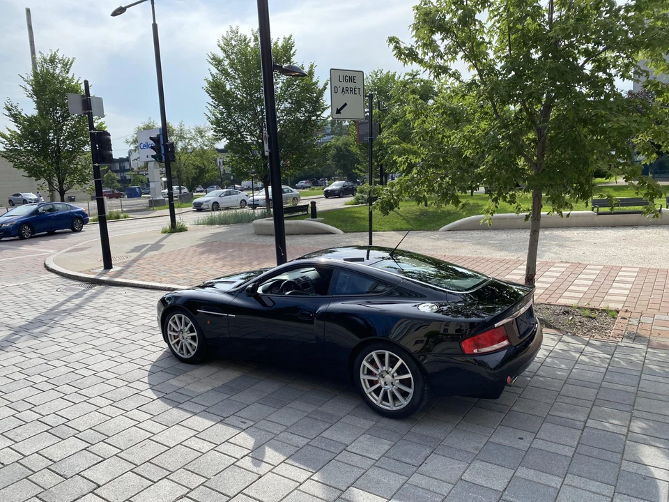 2006 Aston Martin Vanquish 1st Gen - Image 22 of 31