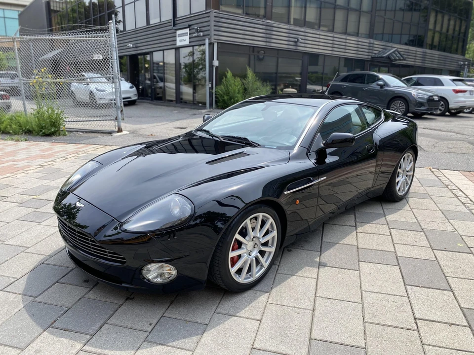 2006 Aston Martin Vanquish 1st Gen - Image 11 of 31