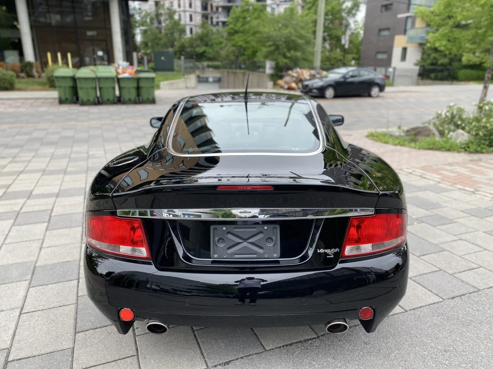 2006 Aston Martin Vanquish 1st Gen - Image 29 of 31
