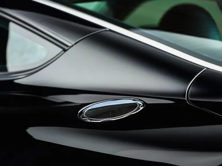2006 Aston Martin Vanquish 1st Gen - Image 28 of 31