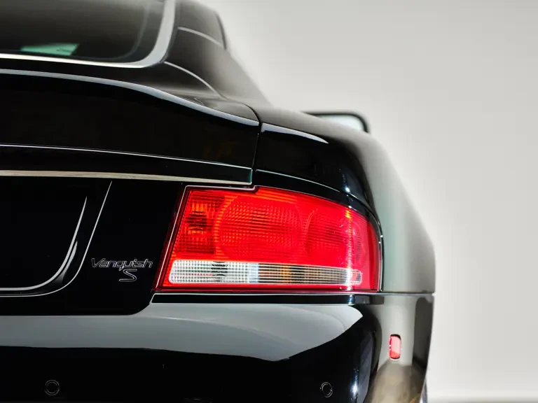 2006 Aston Martin Vanquish 1st Gen - Image 23 of 31