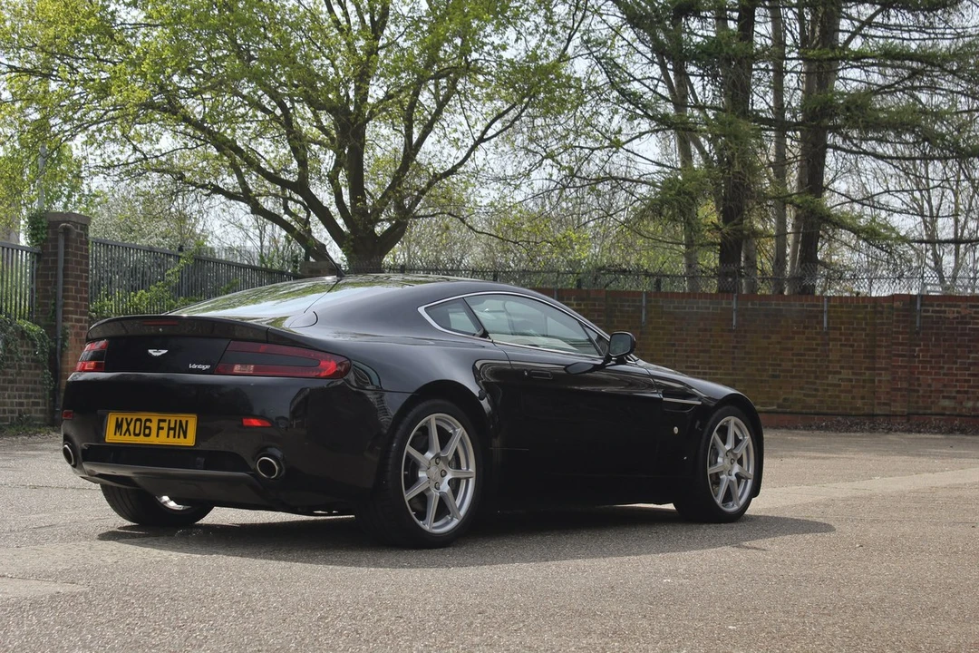 2006 Aston Martin V8 Vantage (2006-2017) - Image 29 of 30