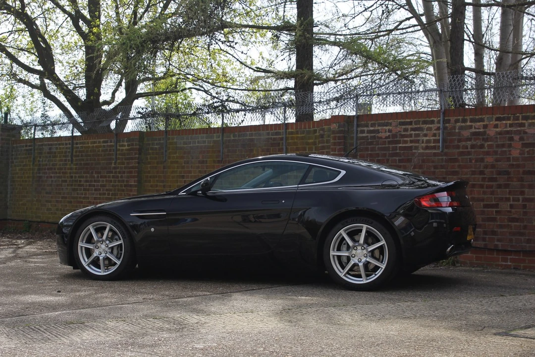 2006 Aston Martin V8 Vantage (2006-2017) - Image 14 of 30