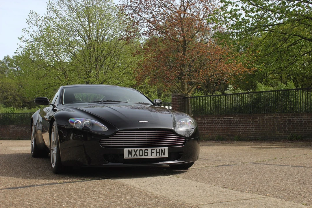 2006 Aston Martin V8 Vantage (2006-2017) - Image 25 of 30