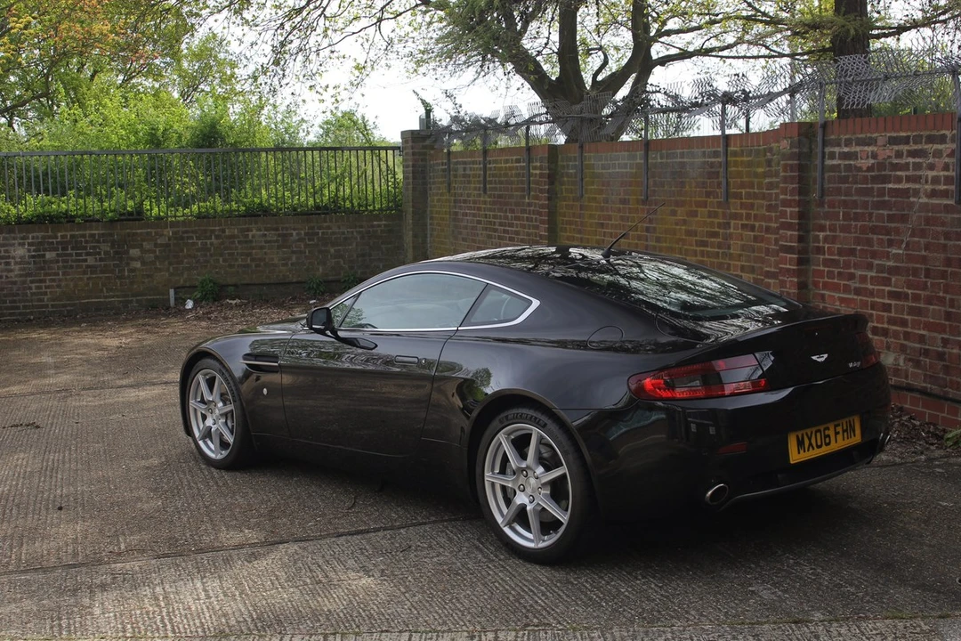2006 Aston Martin V8 Vantage (2006-2017) - Image 18 of 30