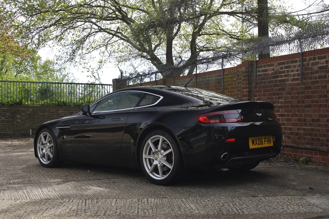 2006 Aston Martin V8 Vantage (2006-2017) - Image 17 of 30