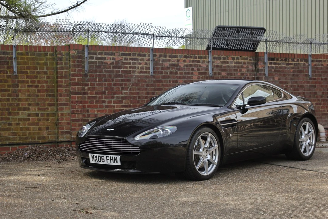 2006 Aston Martin V8 Vantage (2006-2017) - Image 12 of 30