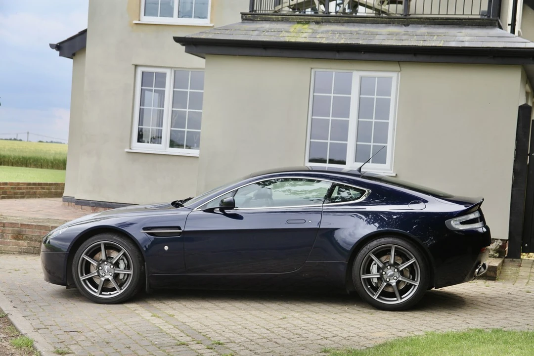 2006 Aston Martin V8 Vantage (2006-2017) - Image 9 of 30