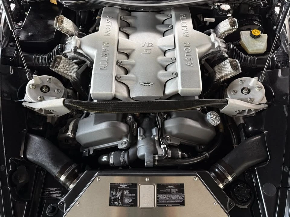 2006 Aston Martin Vanquish 1st Gen - Image 15 of 16