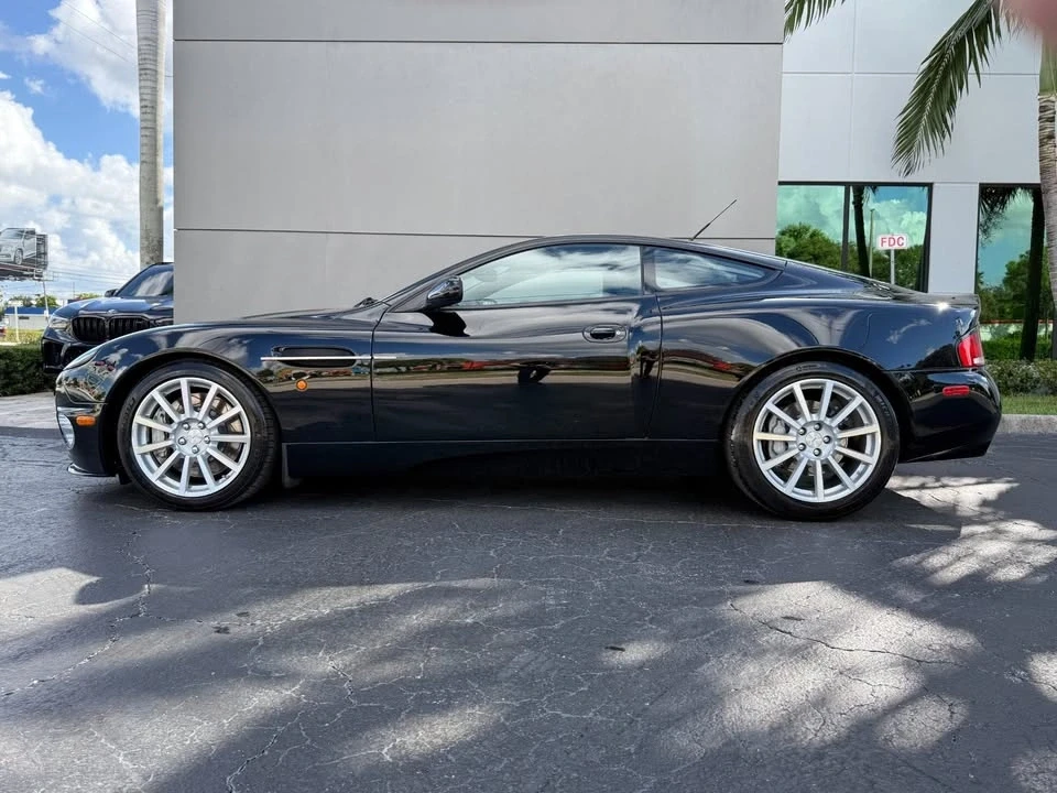 2006 Aston Martin Vanquish 1st Gen - Image 10 of 16
