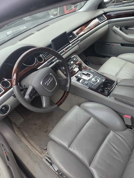 2006 Audi D3 A8 - Image 3 of 5
