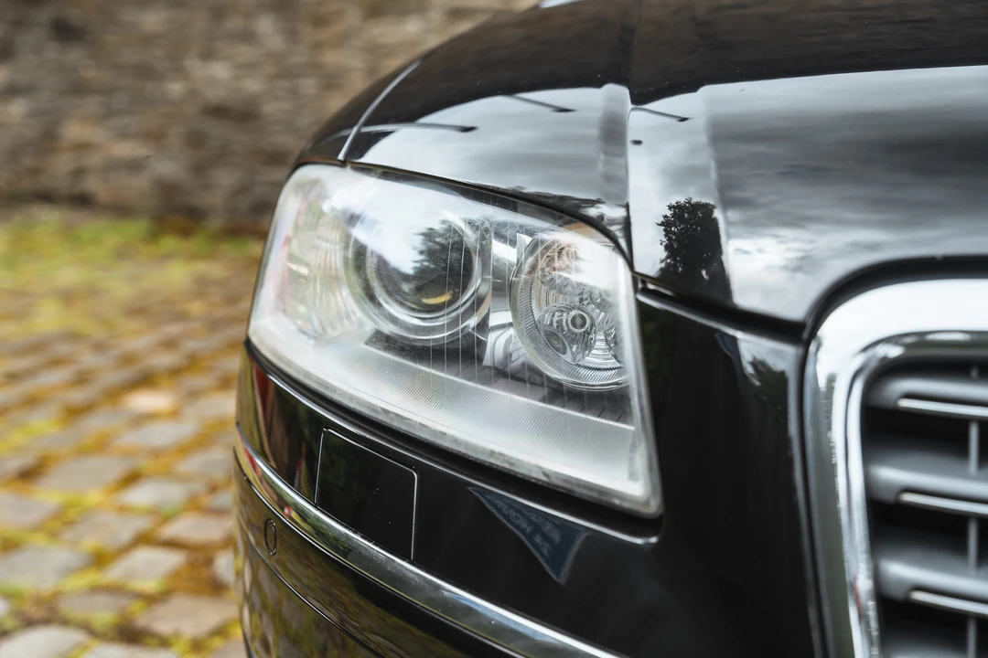 2006 Audi D3 A8 - Image 16 of 31