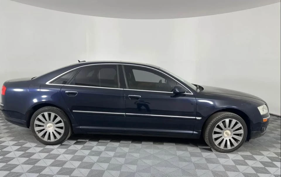 2006 Audi D3 A8 - Image 2 of 8