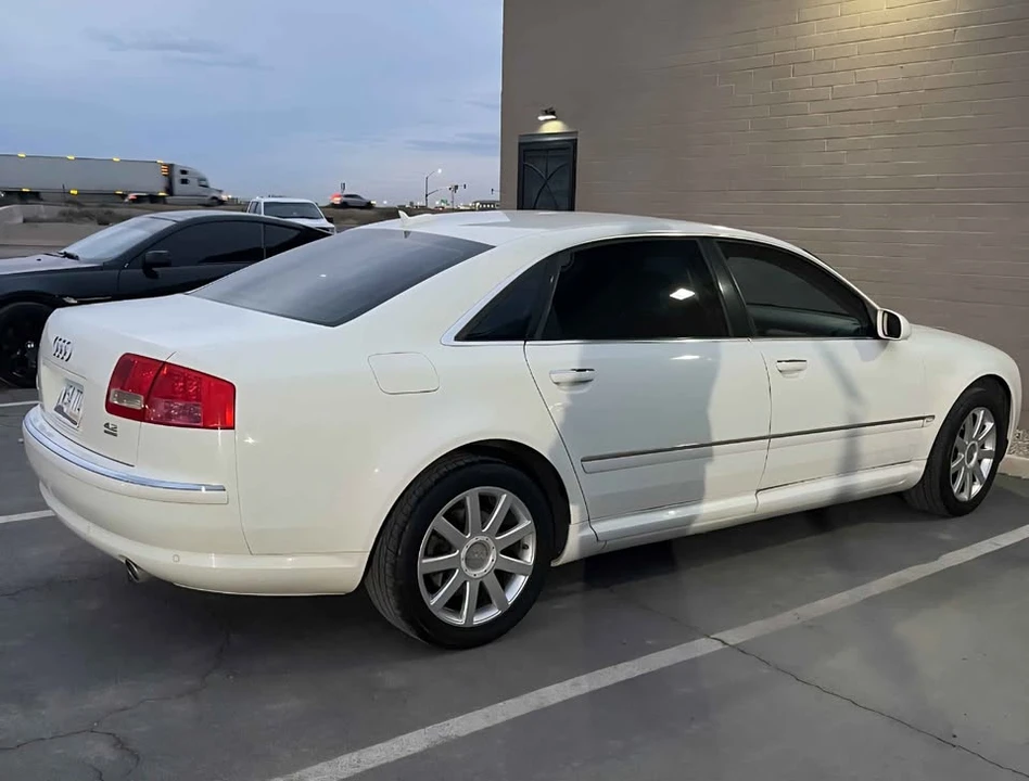 2006 Audi D3 A8 - Image 2 of 6