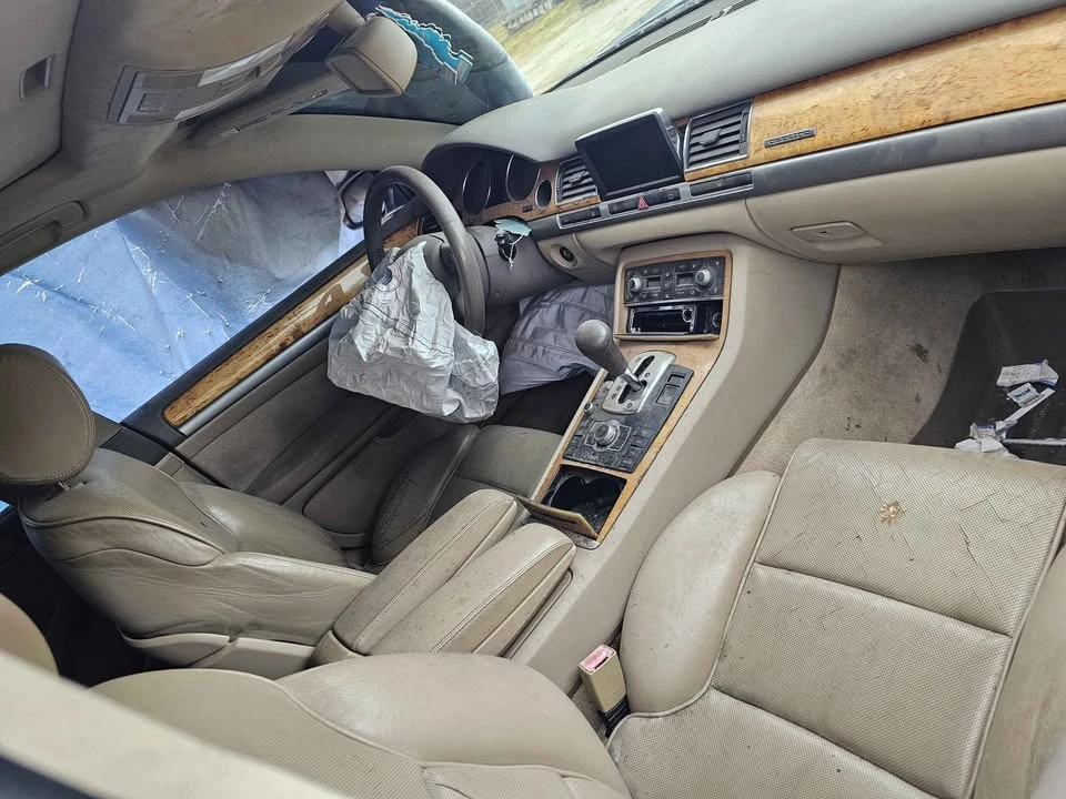 2006 Audi D3 A8 - Image 2 of 3