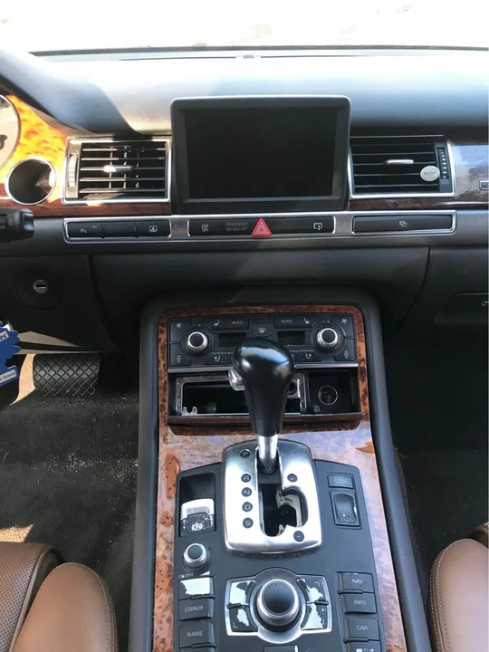 2006 Audi D3 A8 - Image 4 of 10