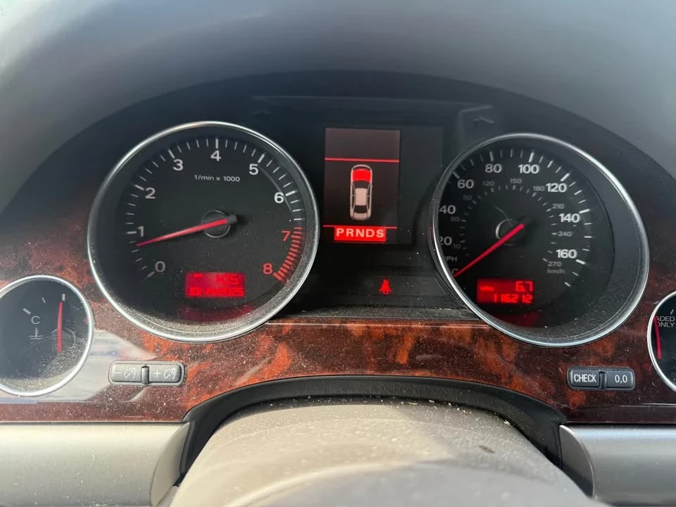 2006 Audi D3 A8 - Image 5 of 10