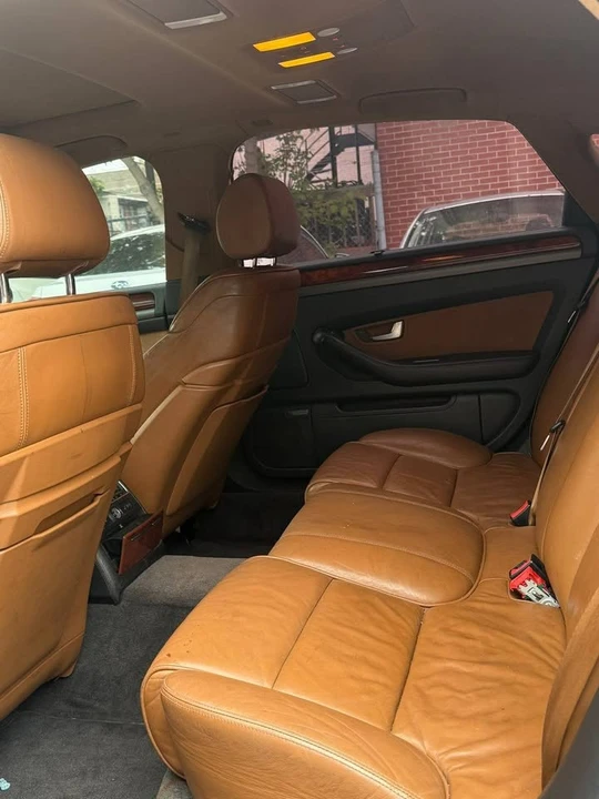2006 Audi D3 A8 - Image 9 of 10