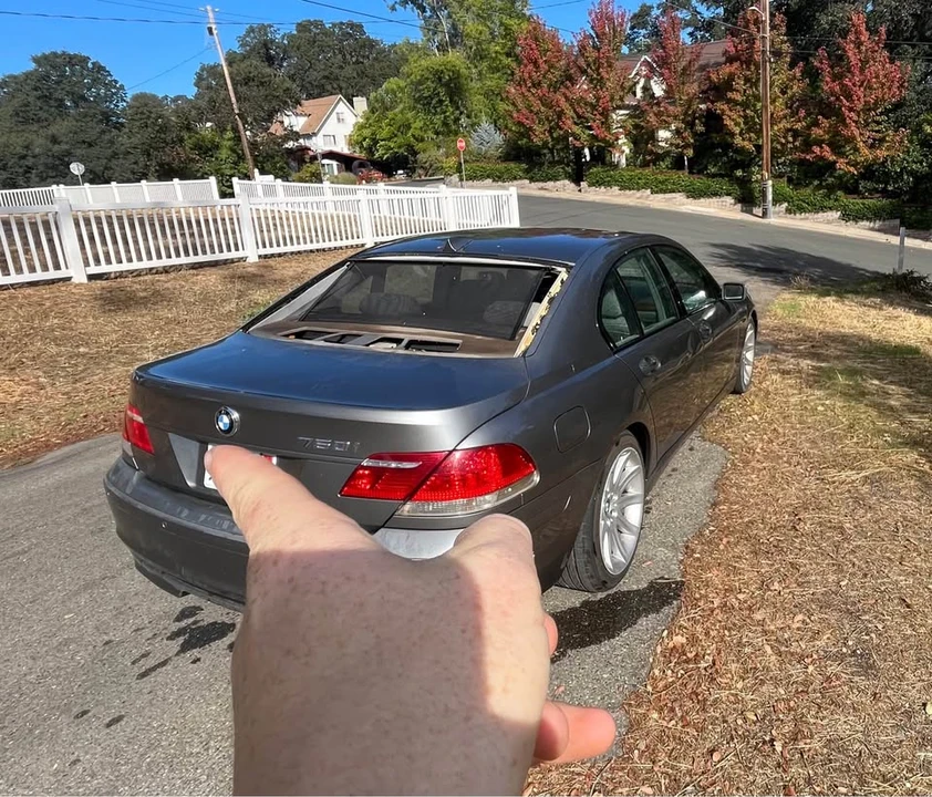 2006 BMW E65/E66 750i & 760i Sedan - Image 8 of 9