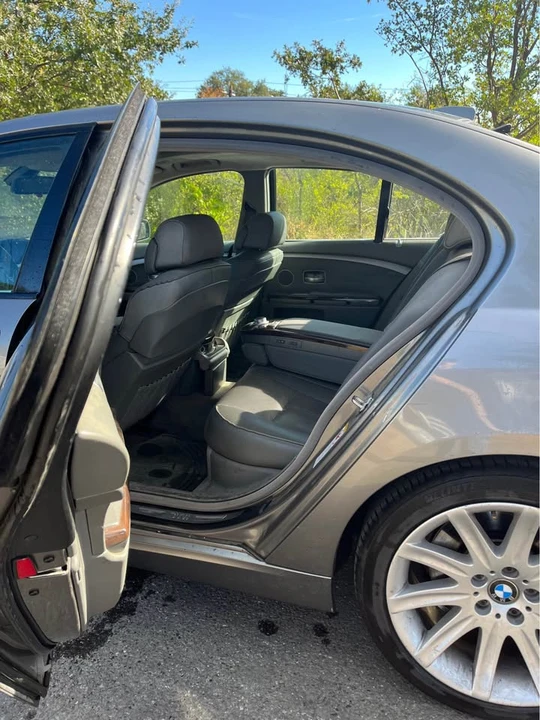 2006 BMW E65/E66 750i & 760i Sedan - Image 3 of 9