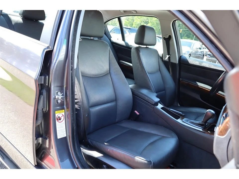 2006 BMW E90 3 Series Sedan - Image 11 of 18