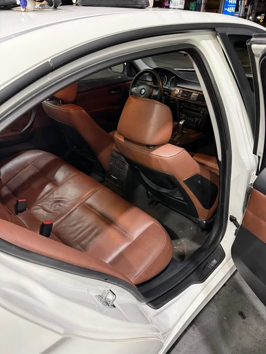 2006 BMW E90 3 Series Sedan - Image 13 of 14