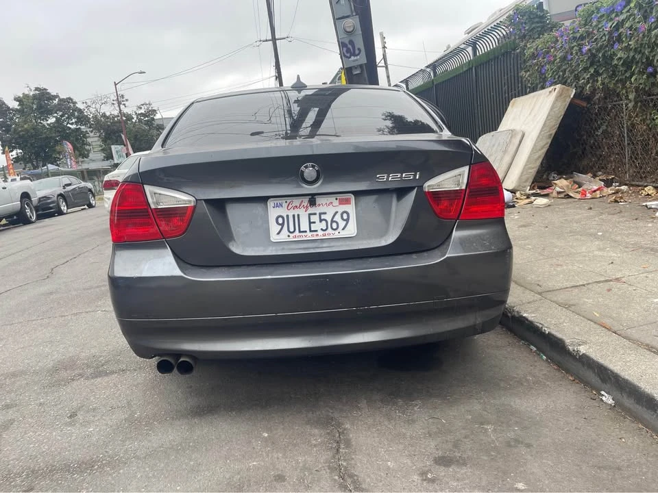 2006 BMW E90 3 Series Sedan - Image 3 of 4