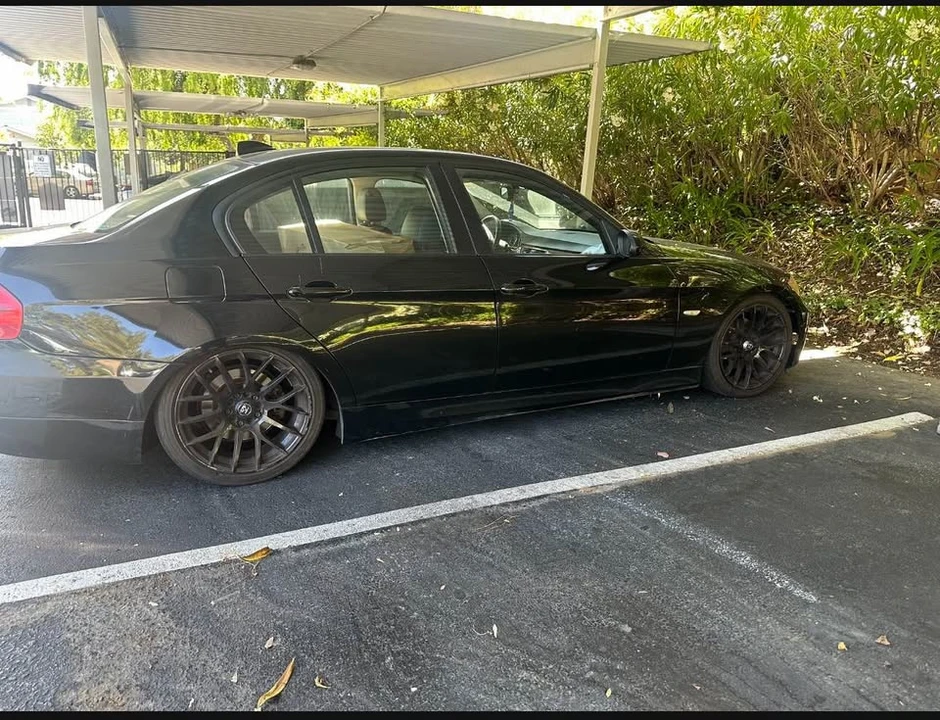 2006 BMW E90 3 Series Sedan - Image 2 of 5