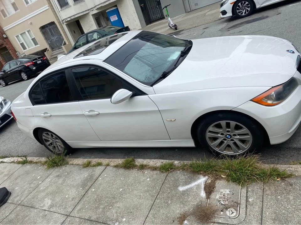 2006 BMW E90 3 Series Sedan - Image 2 of 9