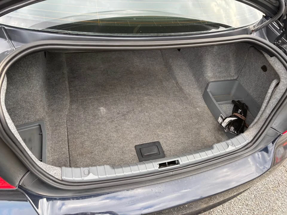 2006 BMW E90 3 Series Sedan - Image 7 of 10