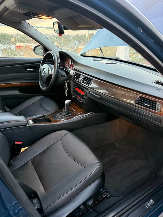 2006 BMW E90 3 Series Sedan - Image 10 of 17