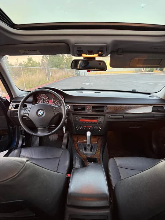 2006 BMW E90 3 Series Sedan - Image 11 of 17