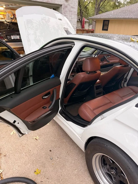 2006 BMW E90 3 Series Sedan - Image 9 of 12