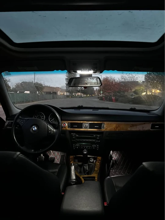2006 BMW E90 3 Series Sedan - Image 9 of 11