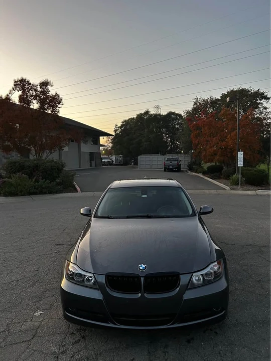 2006 BMW E90 3 Series Sedan - Image 2 of 11