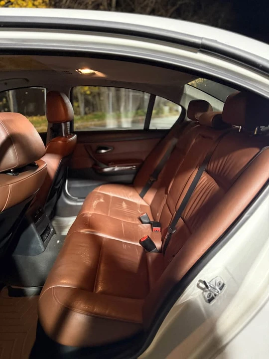 2006 BMW E90 3 Series Sedan - Image 9 of 12