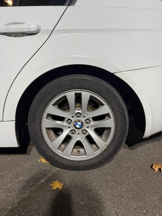 2006 BMW E90 3 Series Sedan - Image 11 of 12