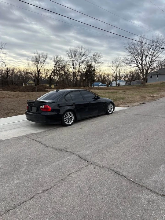 2006 BMW E90 3 Series Sedan - Image 2 of 4