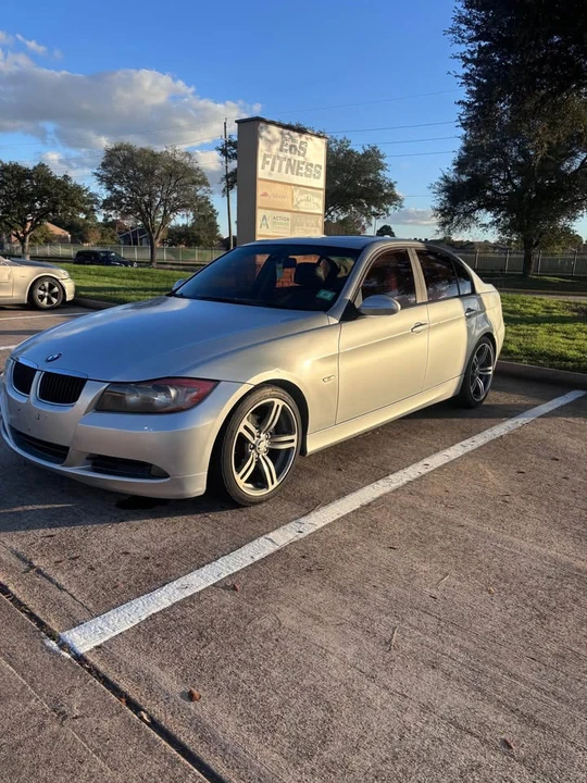 2006 BMW E90 3 Series Sedan - Image 2 of 15
