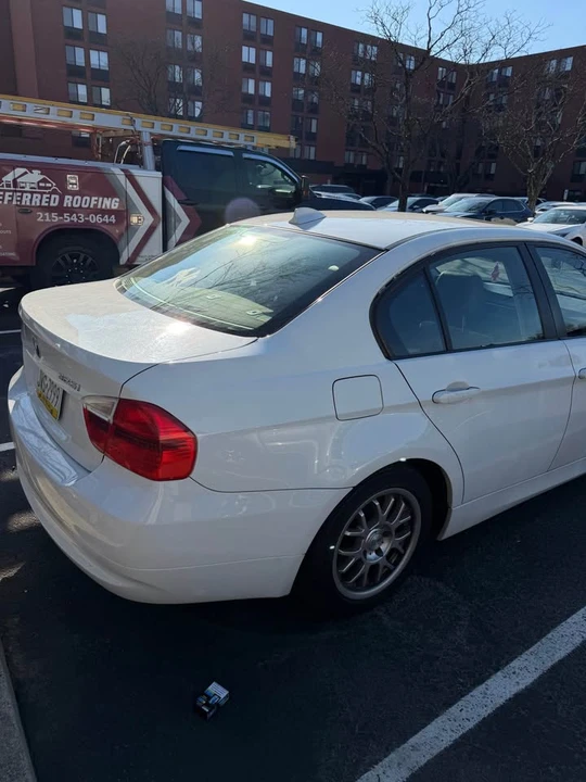 2006 BMW E90 3 Series Sedan - Image 2 of 9